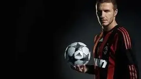 《范德芬惊鸿一击，或成赛季绝杀，梅西式变身惊艳全场！》