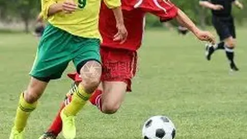 《热那亚队神兵归来！两大核心回归战场，意甲争霸格局再起波澜》